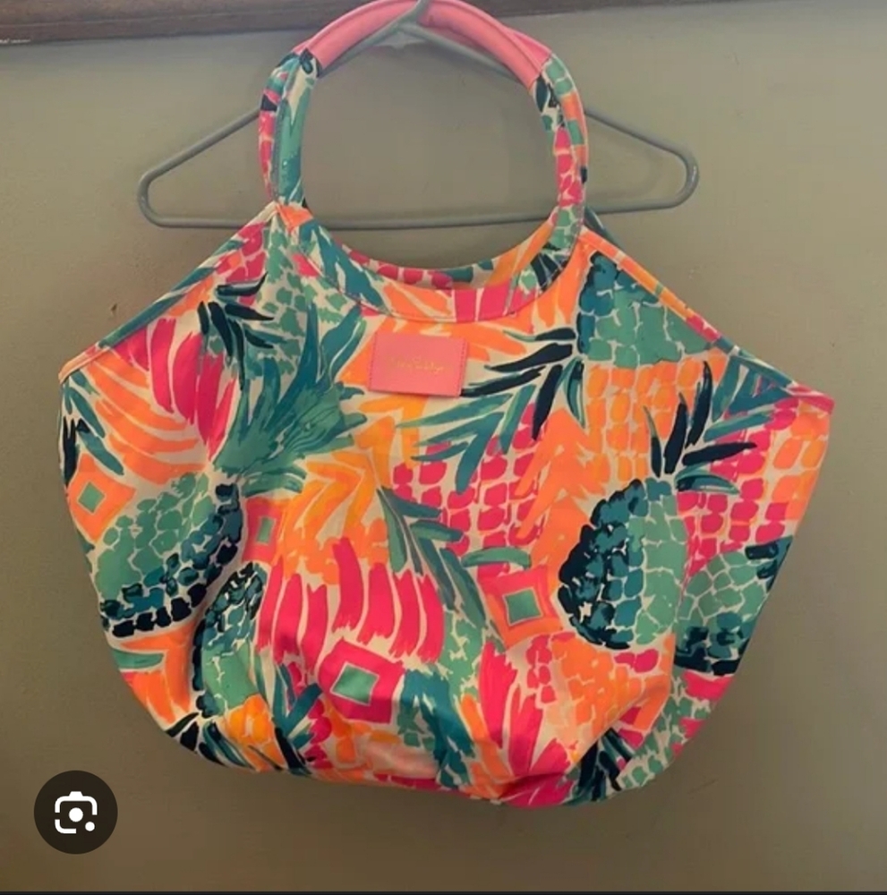 🚨 Lilly Pulitzer Tropical Print Tote - Picture 2 of 3